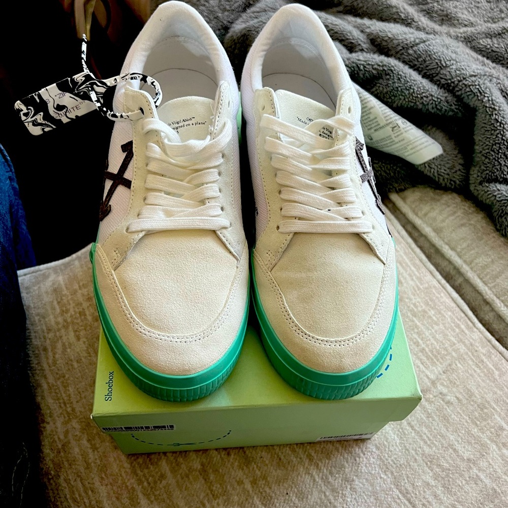 Size 42 Off  White Vulc